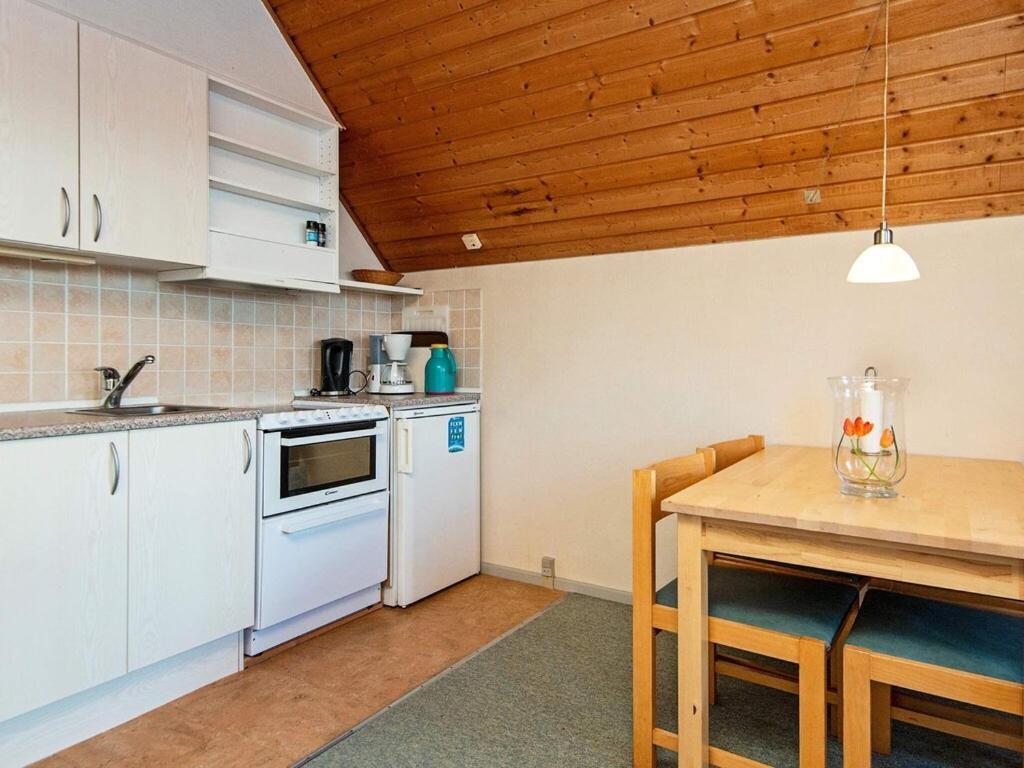 4 Person Holiday Home In R M Sonderby  Екстер'єр фото